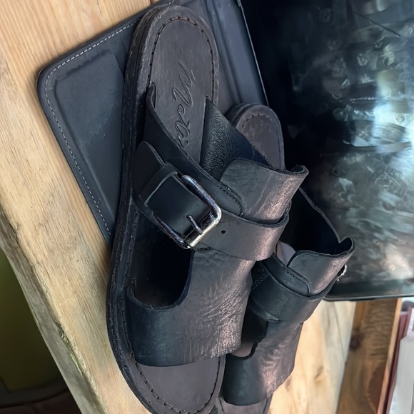 Matisse sandals. Worn twice! - Picture 2 of 4